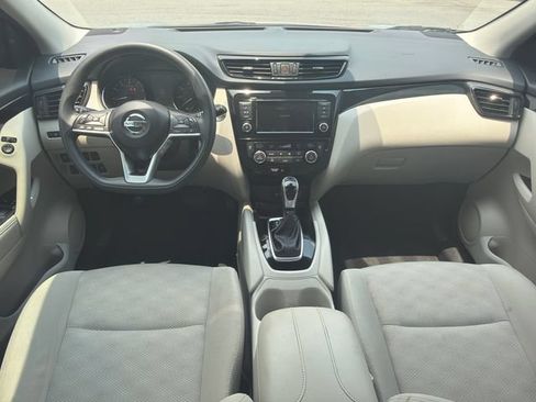 Used 2020 Nissan Rogue Sport SV FWD image 22