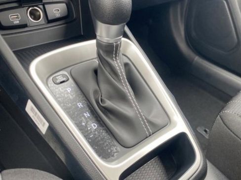 New 2026 Hyundai Venue SE image 22