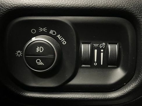 Used 2019 RAM 3500 Laramie AWD/4WD image 29