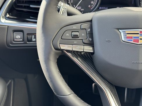 New 2025 Cadillac XT6 Sport w/ Technology Package image 19