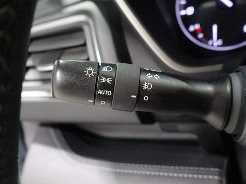 Used 2024 Subaru Ascent Limited w/ Technology Package AWD/4WD image 37