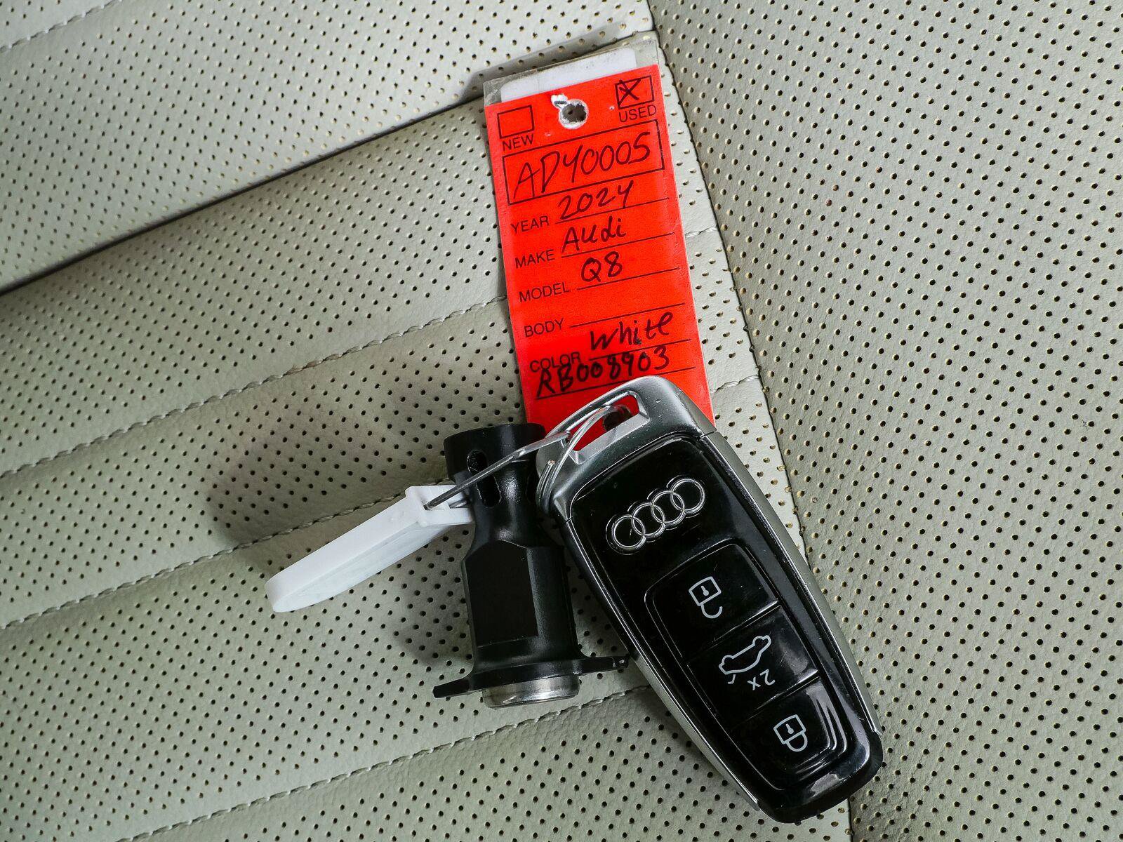 Used 2024 Audi Q8 e-tron Premium Plus w/ Premium Plus Package AWD/4WD image 42