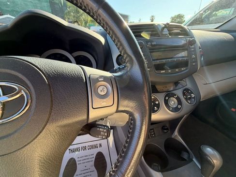 Used 2008 Toyota RAV4 Limited FWD image 17