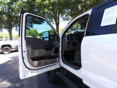 Used 2025 Ford F250 Platinum w/ Platinum Plus Package AWD/4WD image 33