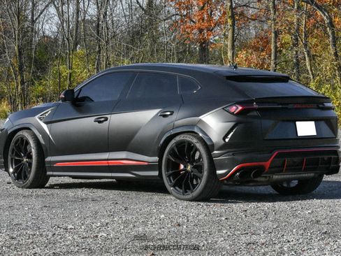 Used 2020 Lamborghini Urus image 6