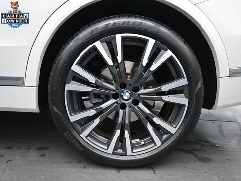 Certified 2024 BMW X7 xDrive40i image 4