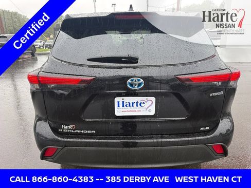 Used 2024 Toyota Highlander XLE AWD/4WD image 7