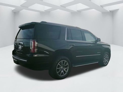 Used 2017 GMC Yukon Denali w/ Open Road Package image 5