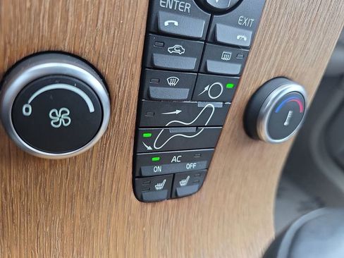 Used 2009 Volvo V50 2.4i image 29