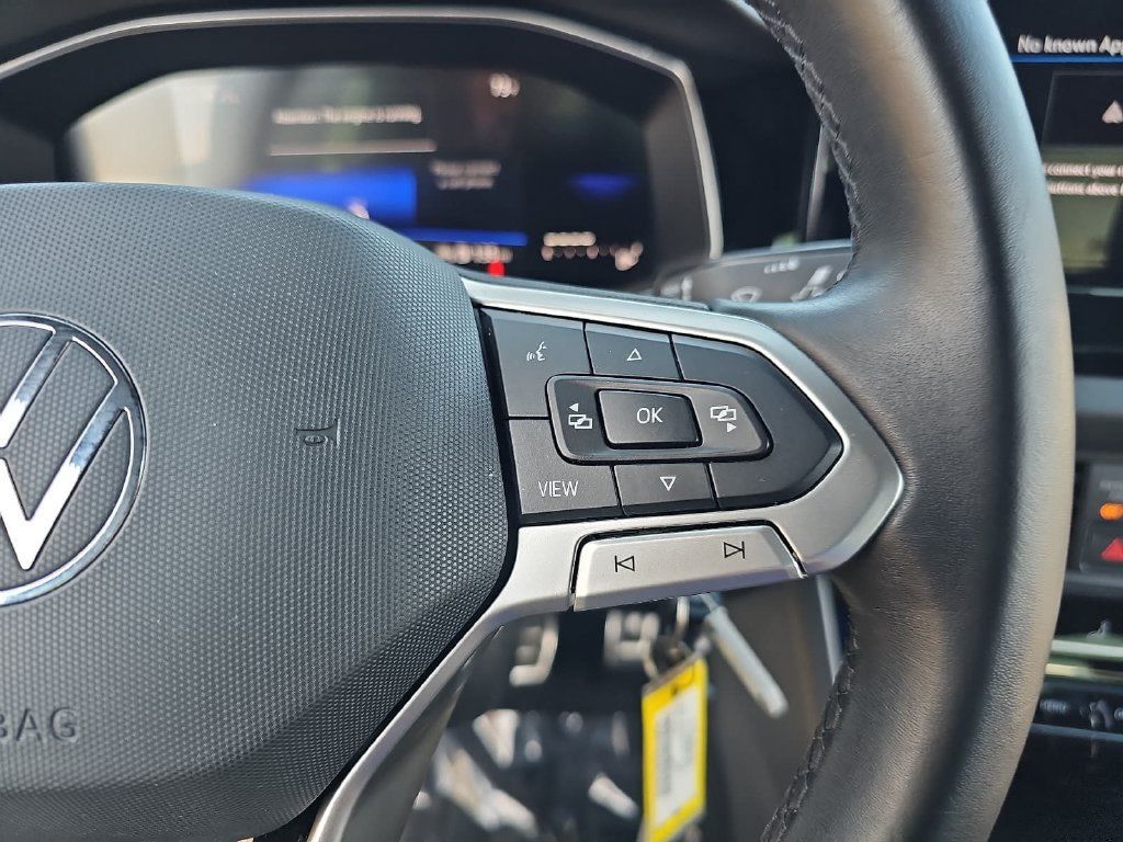 Used 2025 Volkswagen Jetta Sport FWD image 18
