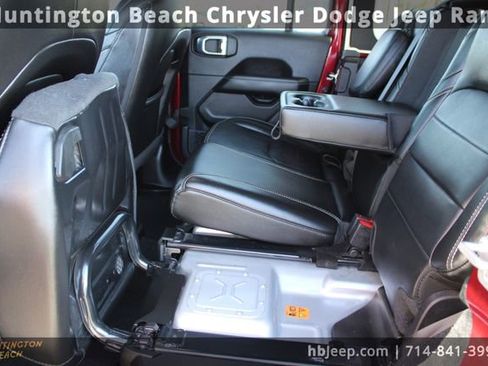 Used 2021 Jeep Wrangler Unlimited Sahara image 47