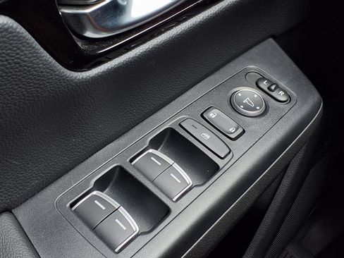 Used 2025 Honda CR-V Sport Touring image 10