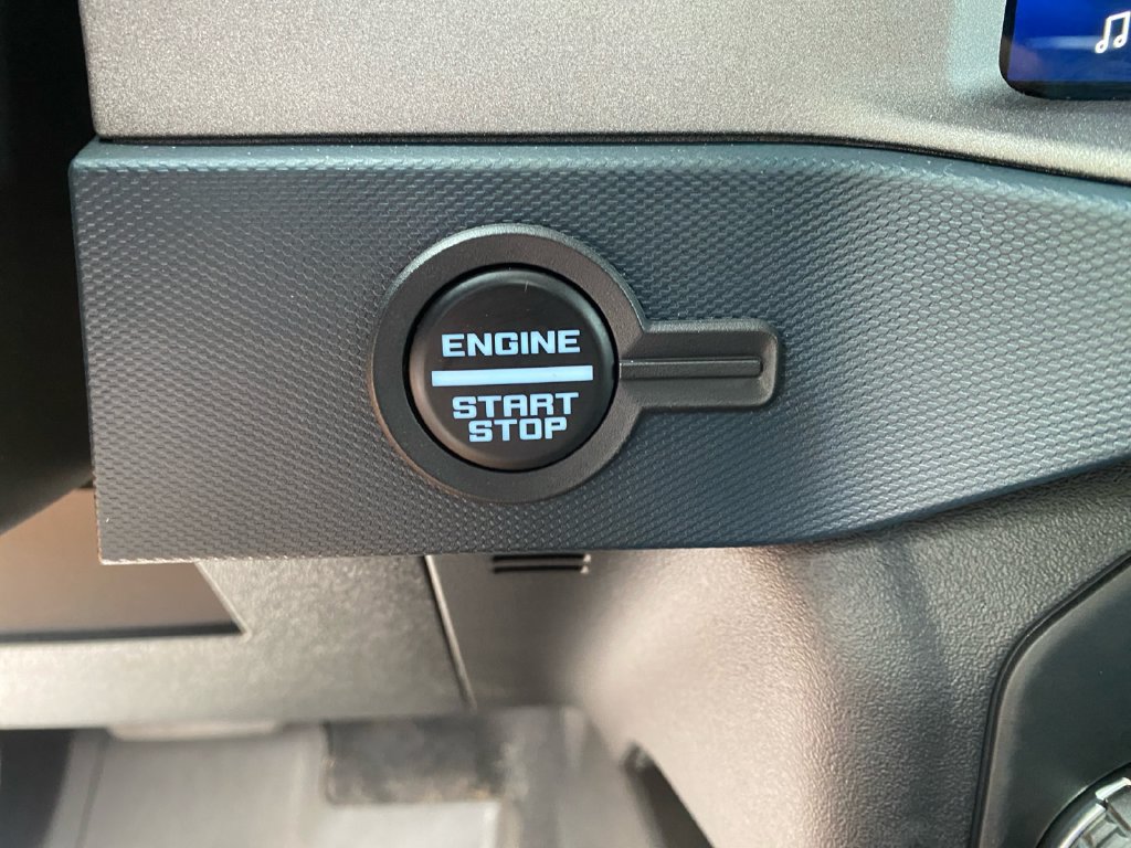 Used 2024 Ford Bronco Outer Banks AWD/4WD image 17