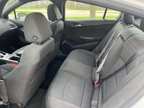 Used 2016 Chevrolet Cruze LT w/ Sun And Sound Package FWD image 25