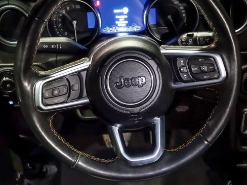 Used 2023 Jeep Wrangler Unlimited Sahara w/ Cold Weather Group image 19