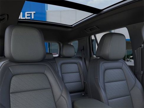 New 2026 Chevrolet Equinox LT w/ Convenience Package II image 24