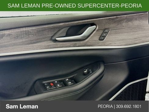 Used 2023 Jeep Grand Cherokee L Limited image 18