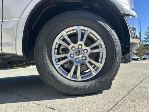 Used 2020 Ford F150 Lariat image 12