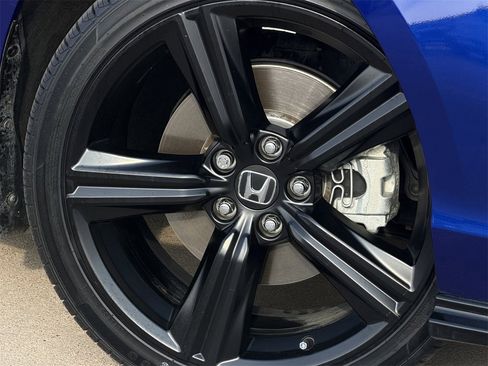 Used 2024 Honda Accord Sport image 10