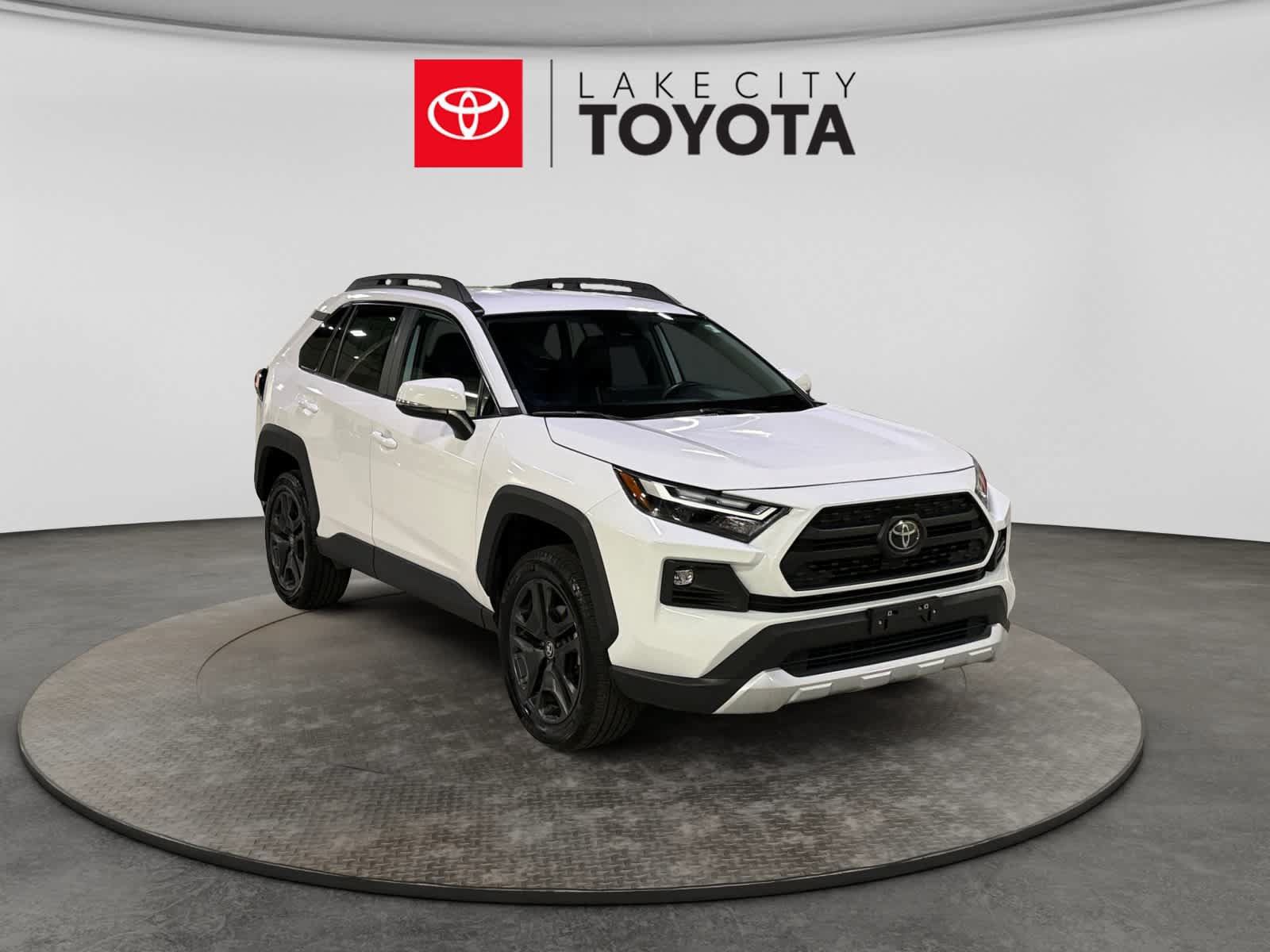 Used 2024 Toyota RAV4 Adventure AWD/4WD image 13
