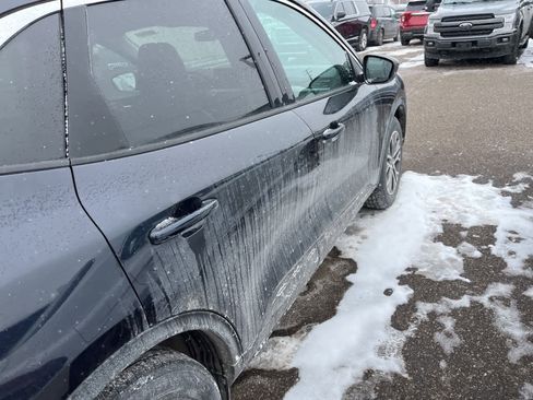 Used 2021 Ford Escape SEL w/ Technology Package image 15