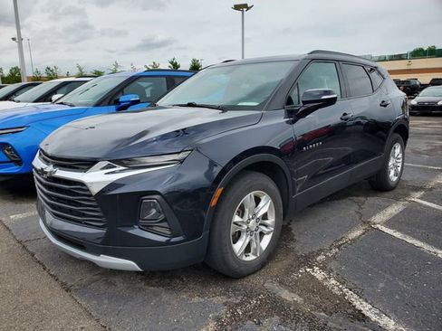 Used 2020 Chevrolet Blazer LT AWD/4WD image 2