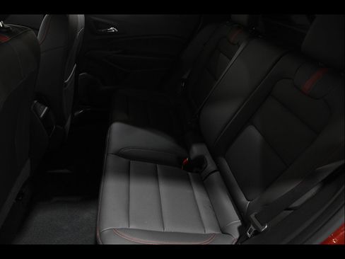Certified 2024 Chevrolet Trax RS FWD image 18
