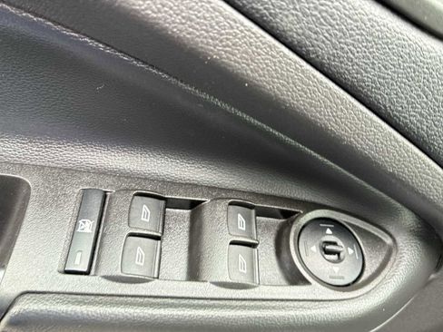 Used 2018 Ford Escape SE image 15