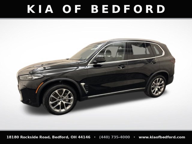 Used 2024 BMW X5 xDrive40i w/ Parking Assistance Package AWD/4WD image 9