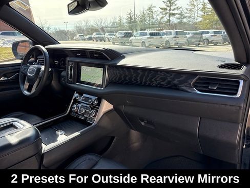 Used 2023 GMC Yukon Denali image 36