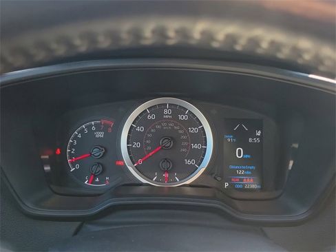 Used 2022 Toyota Corolla SE image 16