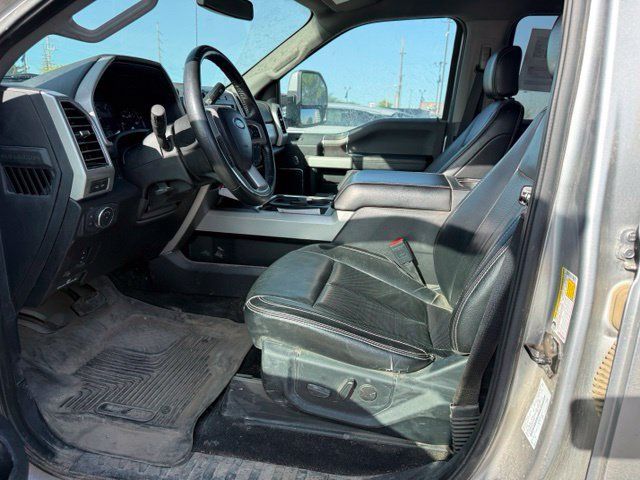 Used 2020 Ford F350 Lariat w/ Lariat Value Package AWD/4WD image 2