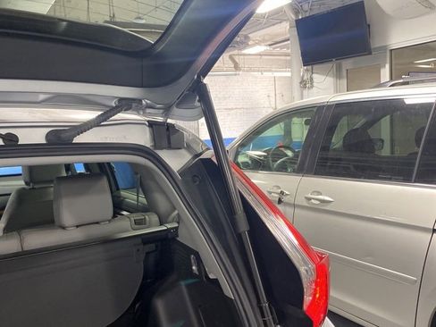 Used 2018 Honda CR-V Touring image 14