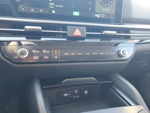 New 2026 Kia Sportage LX FWD image 21