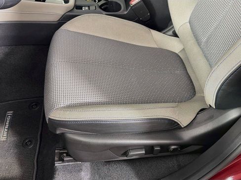 Used 2025 Subaru Forester Premium AWD/4WD image 15