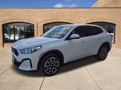 Used 2025 BMW X2 xDrive28i image 8