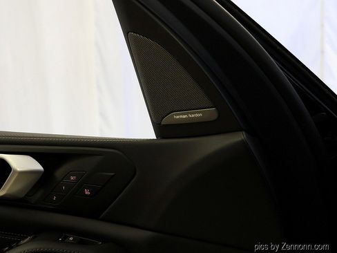 New 2026 BMW X5 xDrive50e w/ Climate Comfort Package image 28