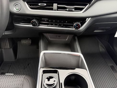 New 2026 Chevrolet Equinox LT image 11