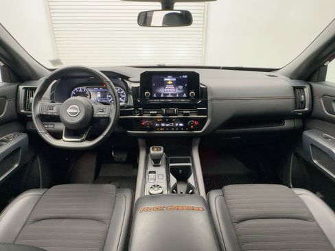 Used 2025 Nissan Pathfinder Rock Creek image 15