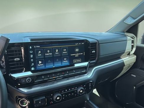 Used 2025 Chevrolet Silverado 2500 LTZ w/ LTZ Plus Package image 21