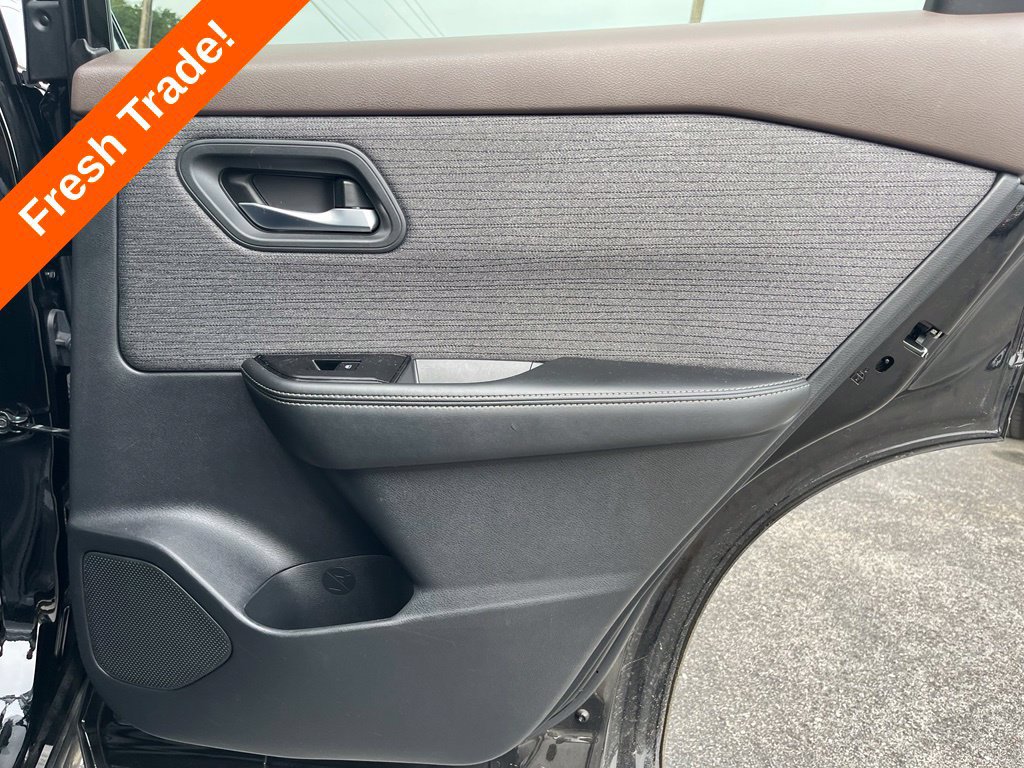 Used 2021 Nissan Rogue SV AWD/4WD image 29