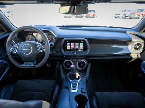 Used 2018 Chevrolet Camaro ZL1 image 24