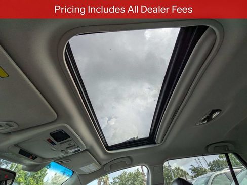 Used 2016 Subaru Outback 2.5i Limited AWD/4WD image 21