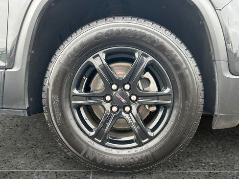 Used 2020 GMC Acadia AT4 w/ Driver Alert Package II image 9