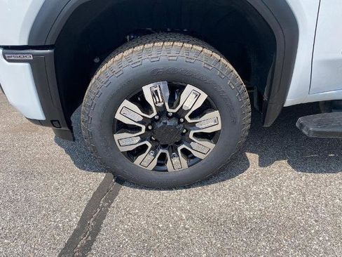 New 2025 GMC Sierra 2500 Denali w/ Denali Reserve Package image 10