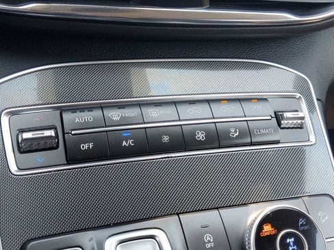 Used 2021 Hyundai Santa Fe SEL w/ Convenience Package AWD/4WD image 19