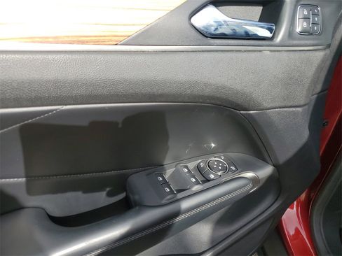 Used 2015 Lincoln MKC FWD w/ Equipment Group 101A Select image 19