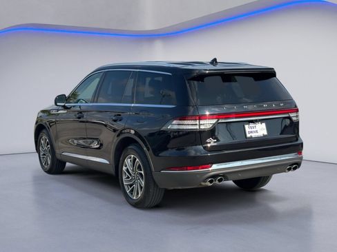 Used 2023 Lincoln Aviator AWD w/ Elements Package image 6
