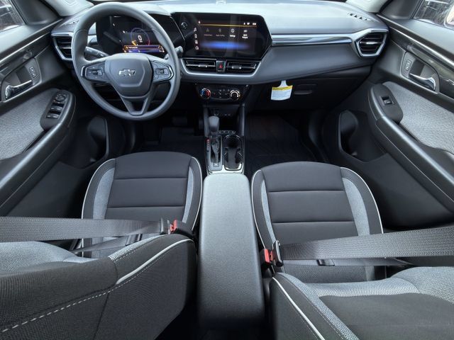 New 2026 Chevrolet TrailBlazer LT w/ Midnight Edition FWD image 9