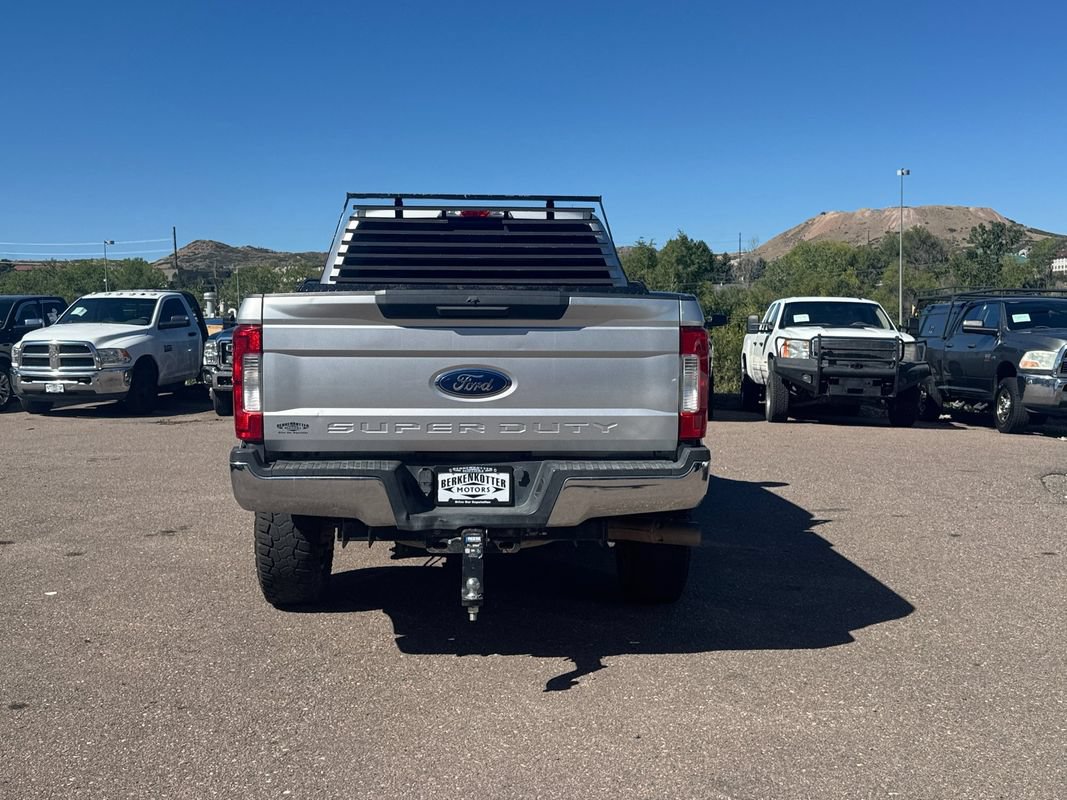 Used 2018 Ford F250 XLT AWD/4WD image 6